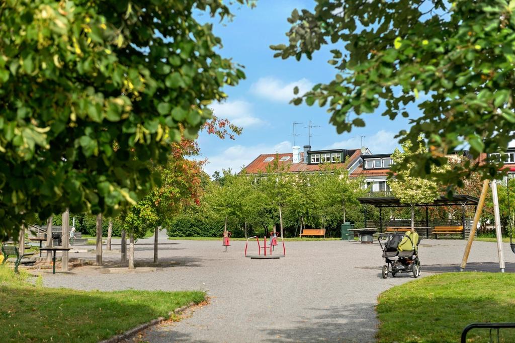 Mysiga Bo Parken direkt intill husknuten