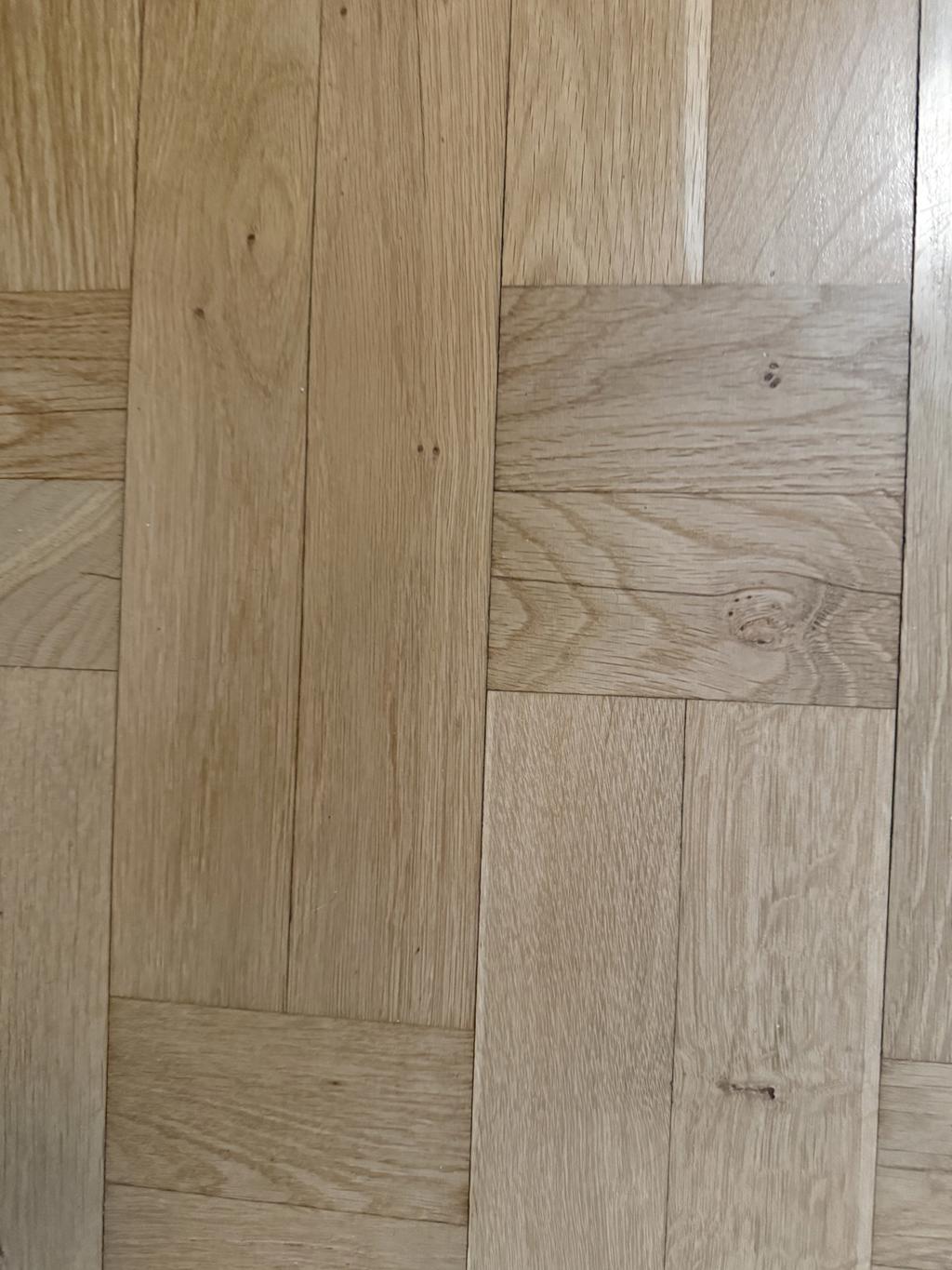 Parkettgolv i vardagsrum