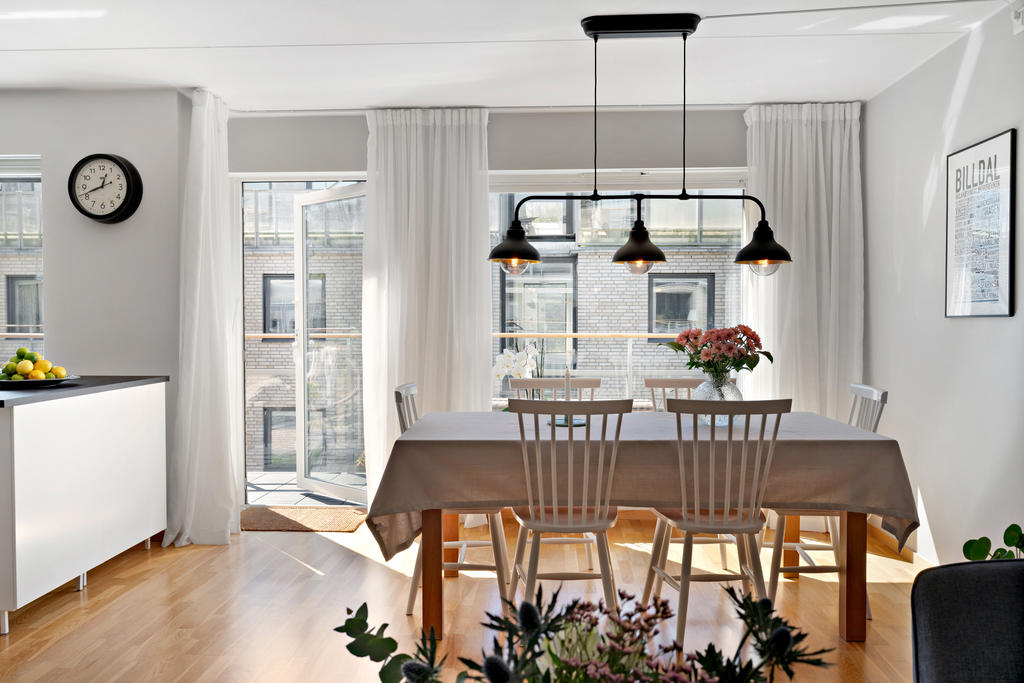 Plats att duka åt flera