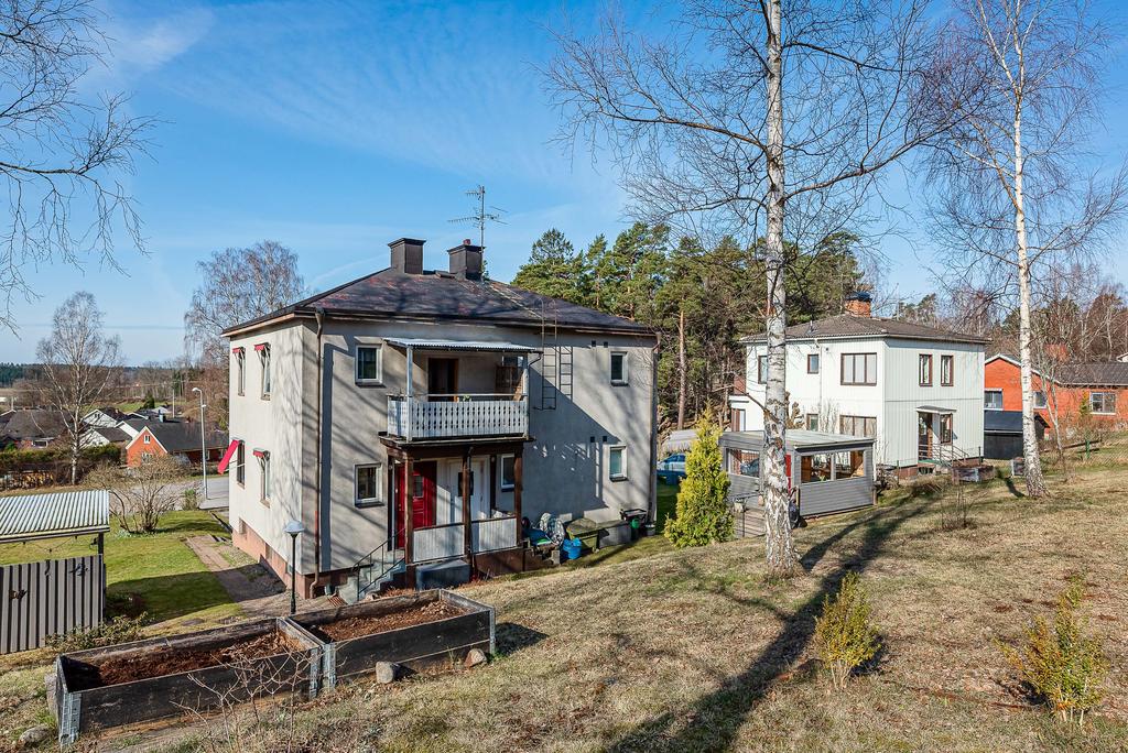 Trädgårdens baksida