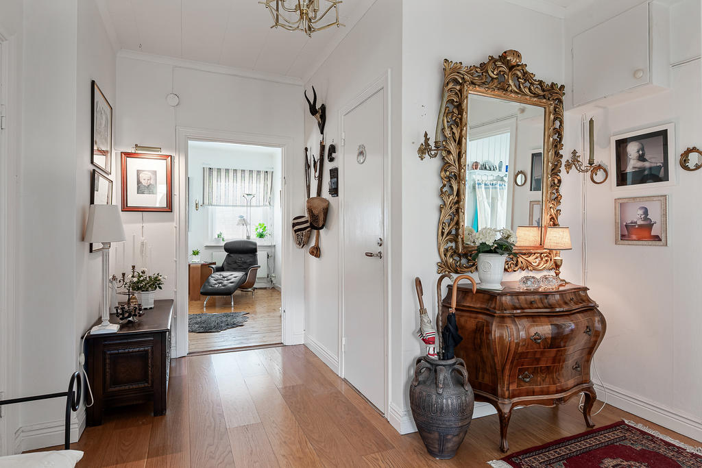 Lägenhet 1 - Möblerbar hall