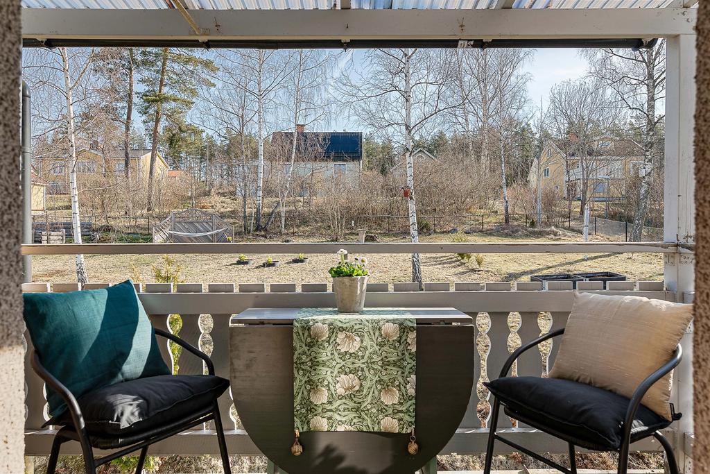 Lägenhet 2 - Balkong mot baksidan