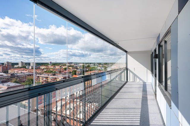 Bostadens fantastiska balkong med utsikt över Gävle