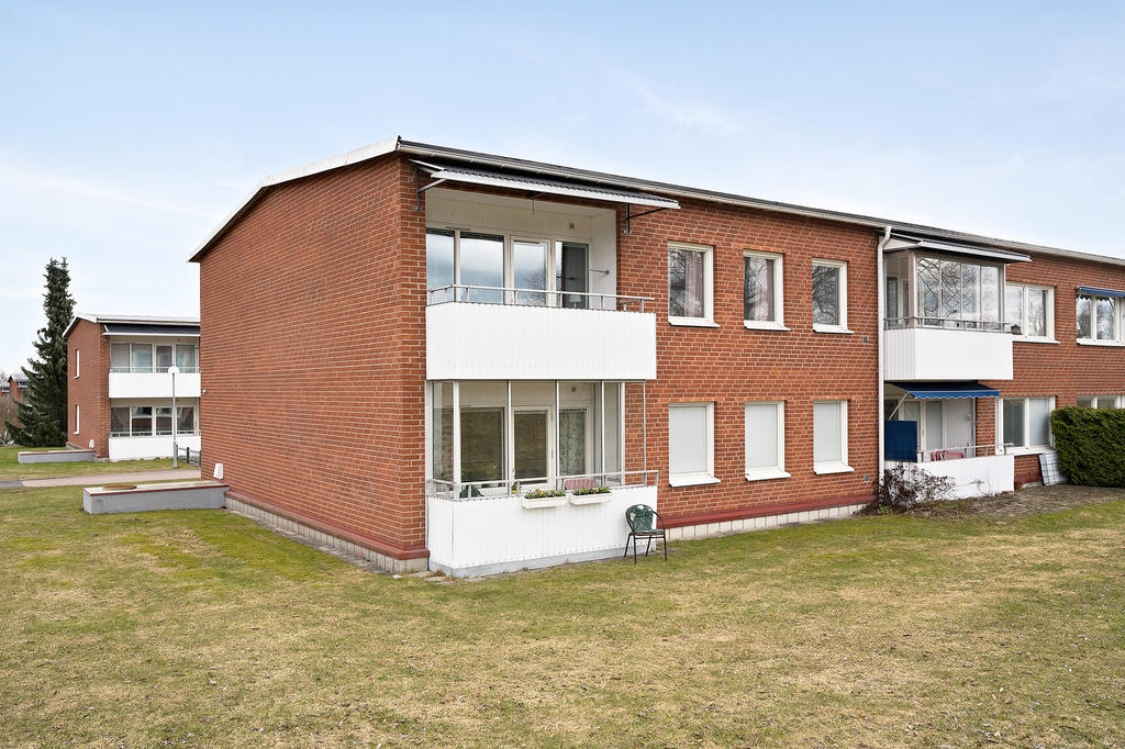 Vy över hörnläget på lägenheten.