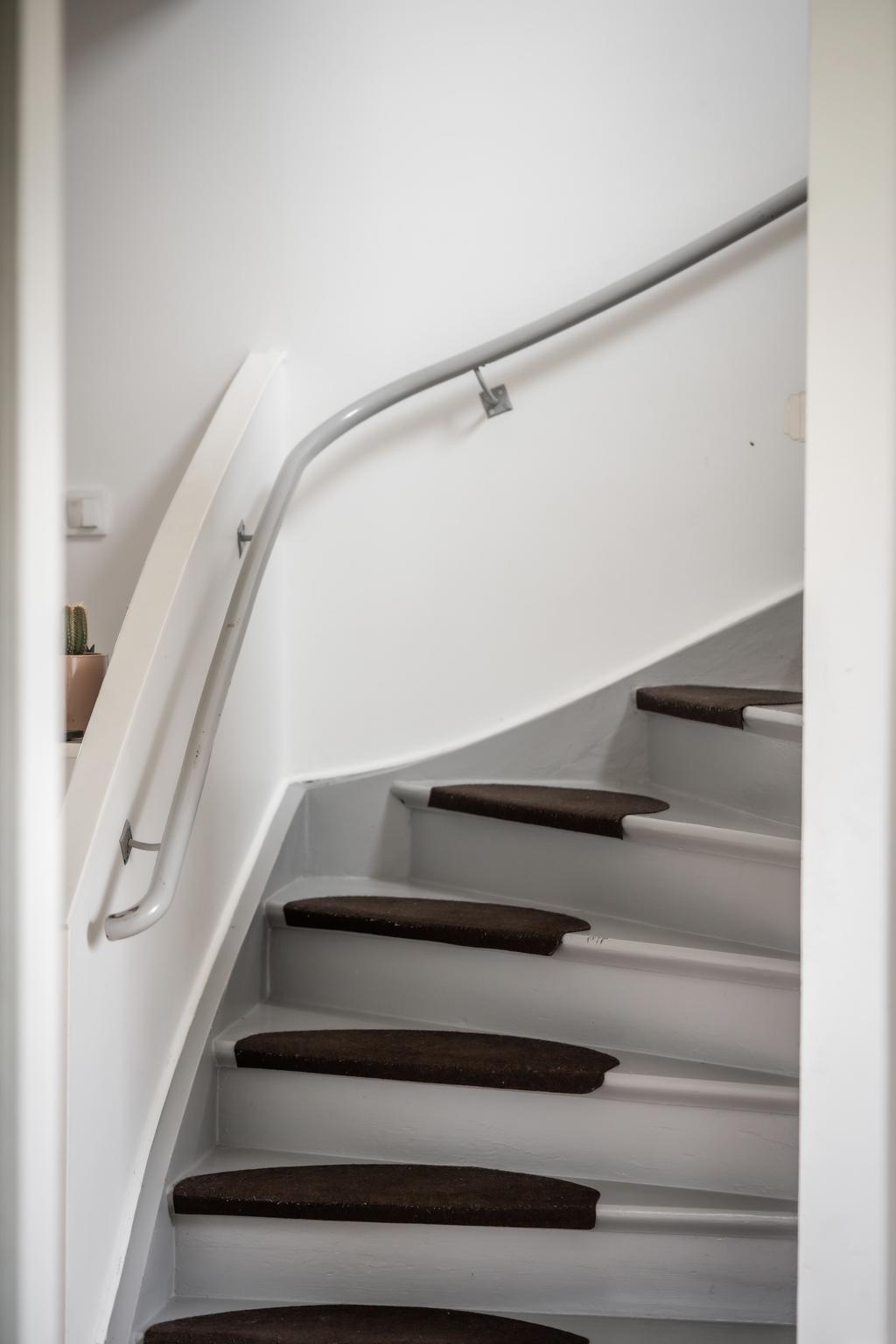 Trappa till andra våning