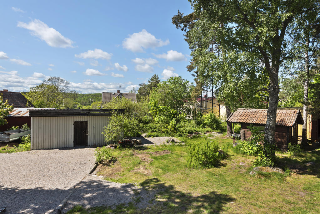 Stort förråd samt friggebod