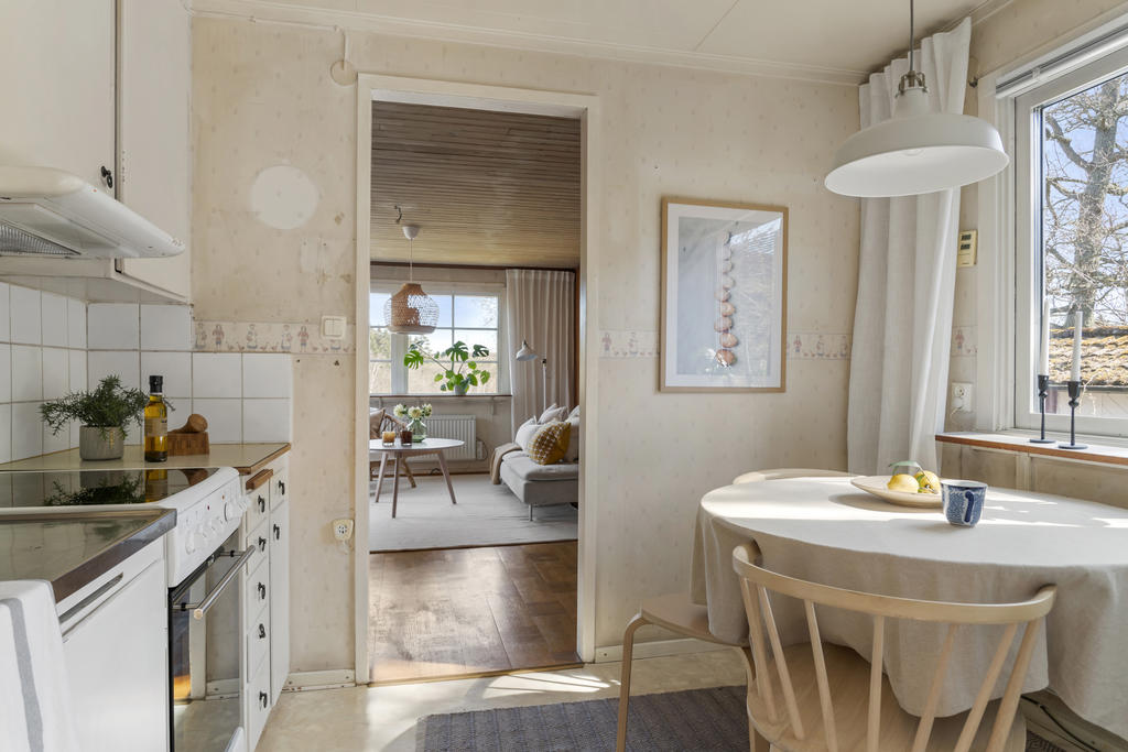 Köket är litet men praktiskt planerat