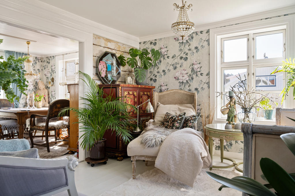 Vardagsrum och matsal.