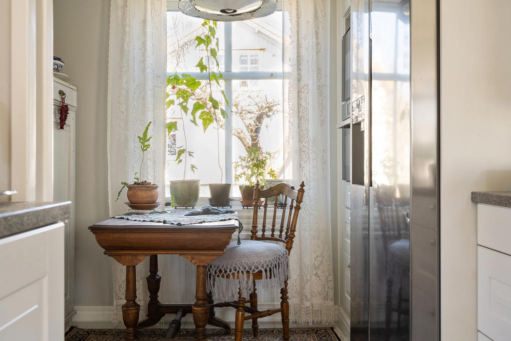 Mysig matplats i köket.