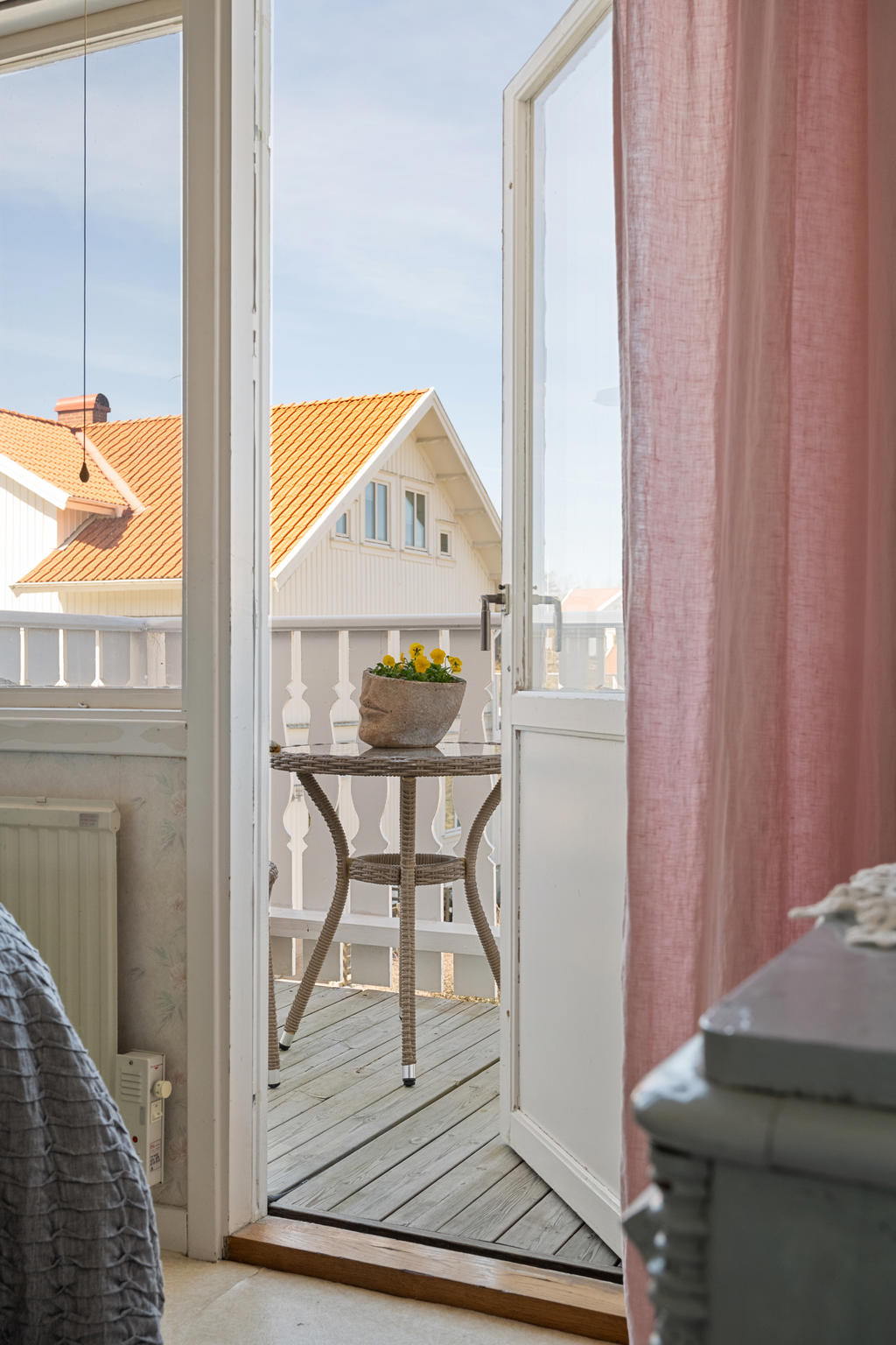 Utgång till balkong från sovrum.