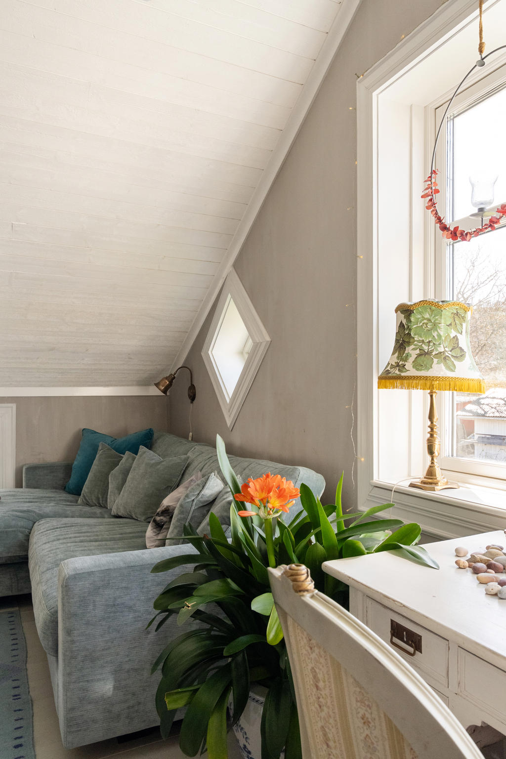 Detaljbild vardagsrum övre plan.