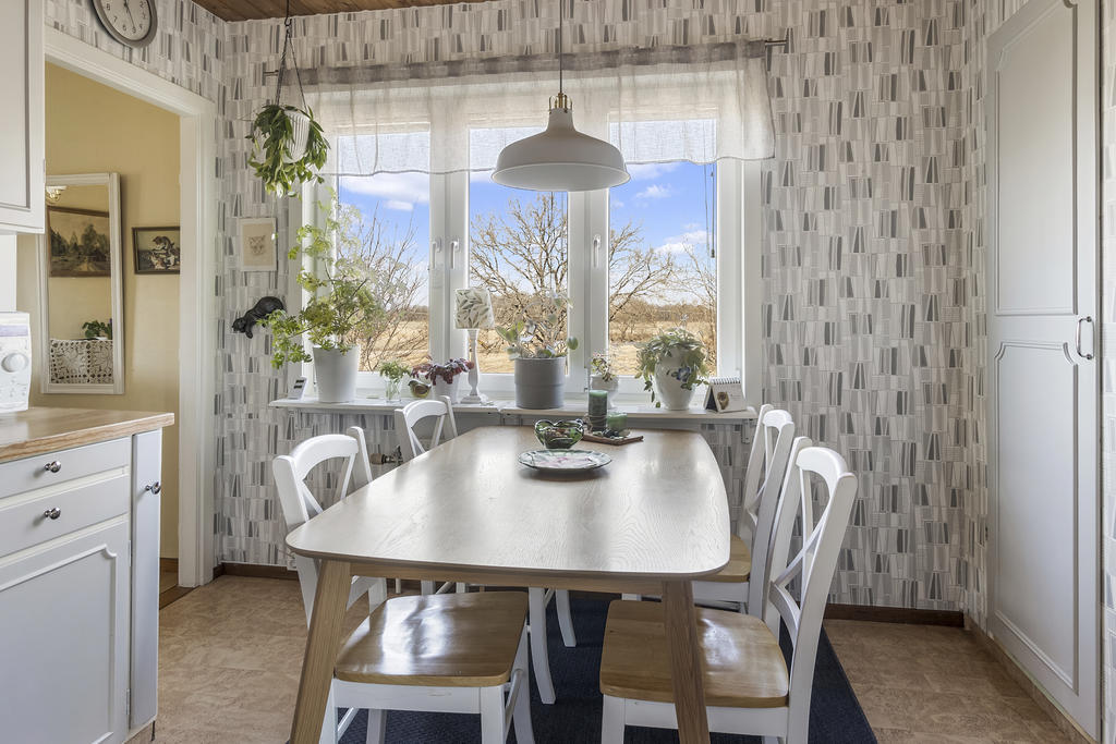 Övre plan: Matplats i kök