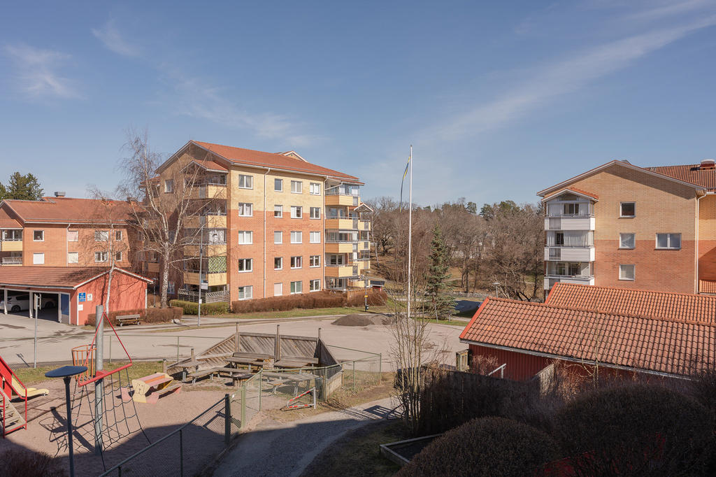 Utsikt mot Åkers kanal och slussen