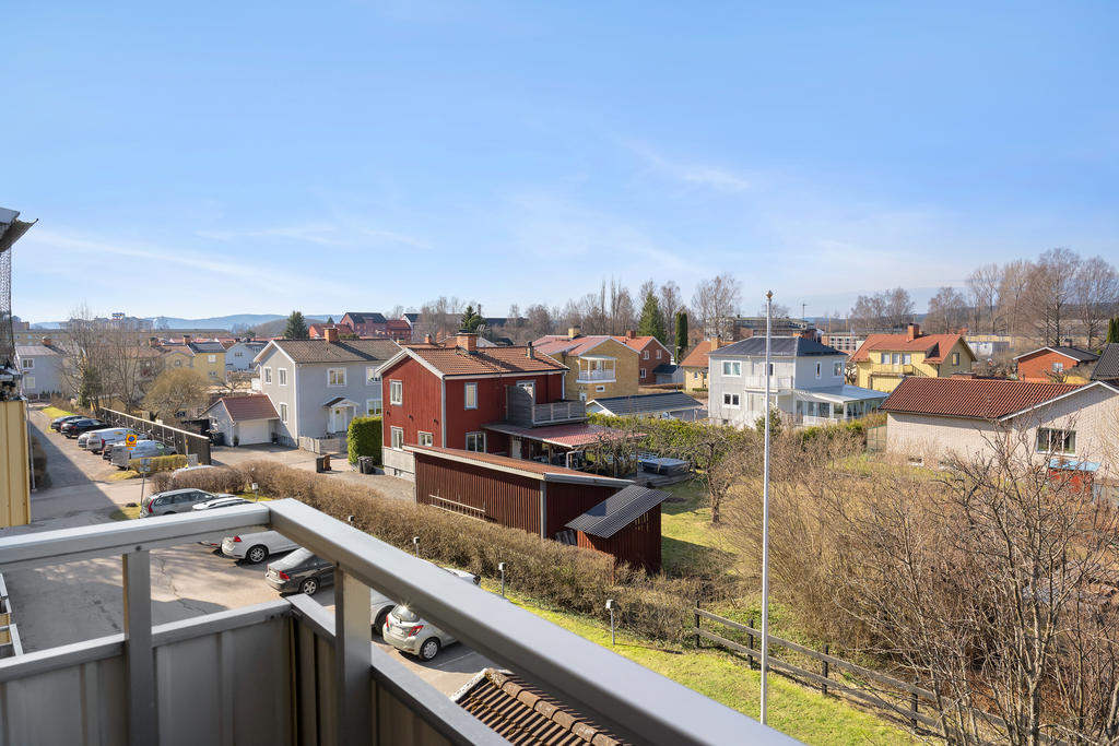 Utsikt över takåsarna i villakvarteren.