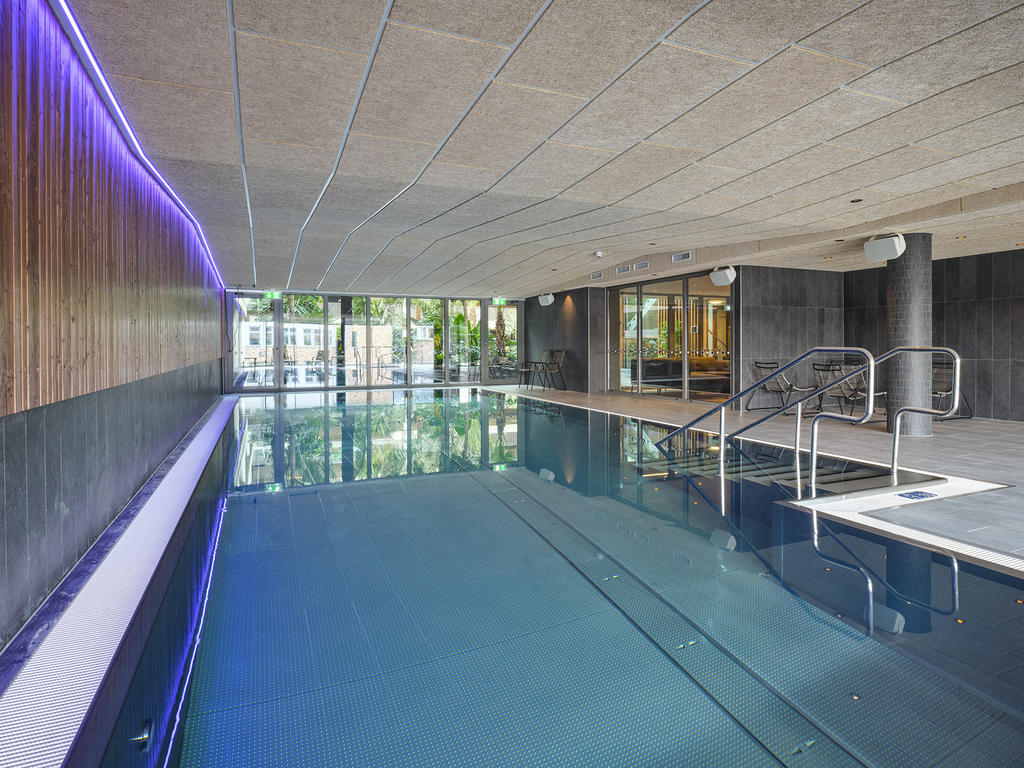 Generös pool