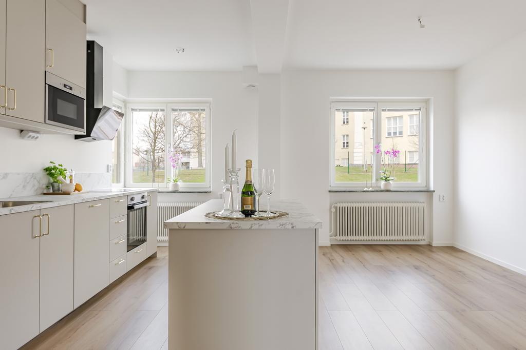 Dubbla fönster som ger ett härligt ljusinsläpp