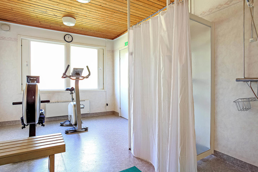 Gemensamma motionsredskap och duschplats