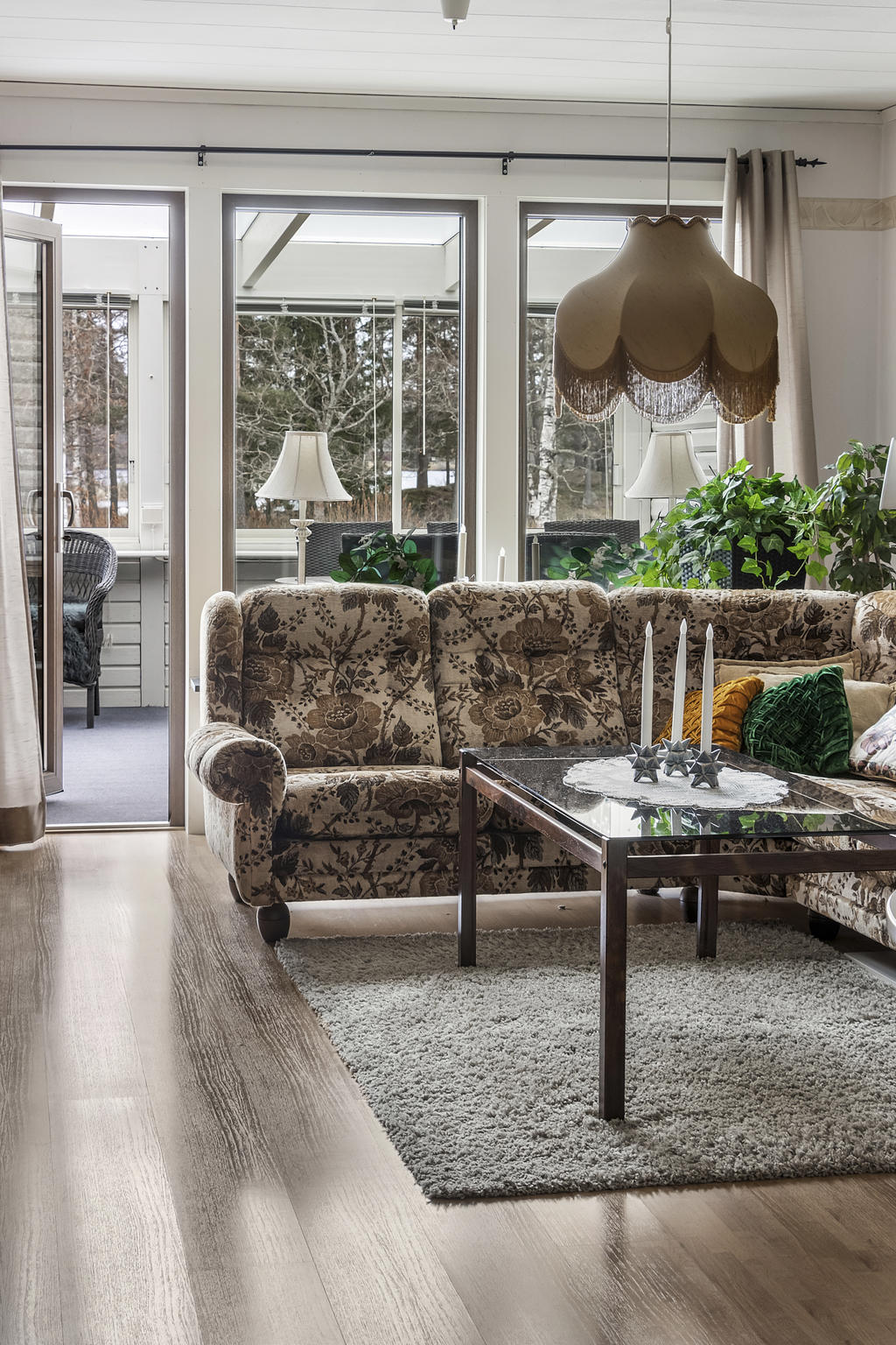 Vardagsrum med utgång till uterum