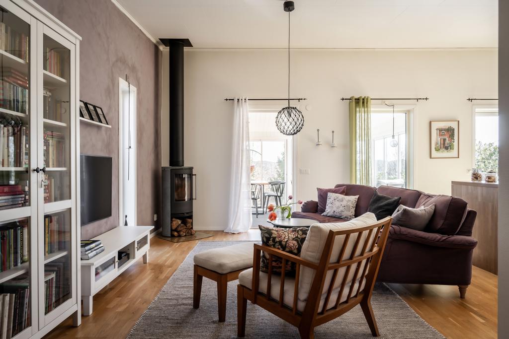 utgång till inglasat uterum 