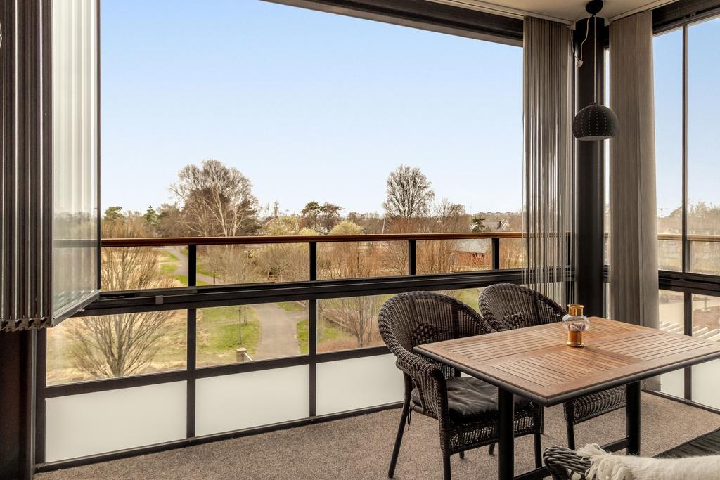 Inglasad balkong på ca 10 kvm - västerläge