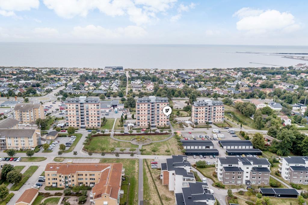 Populärt läge intill Skrea Strand