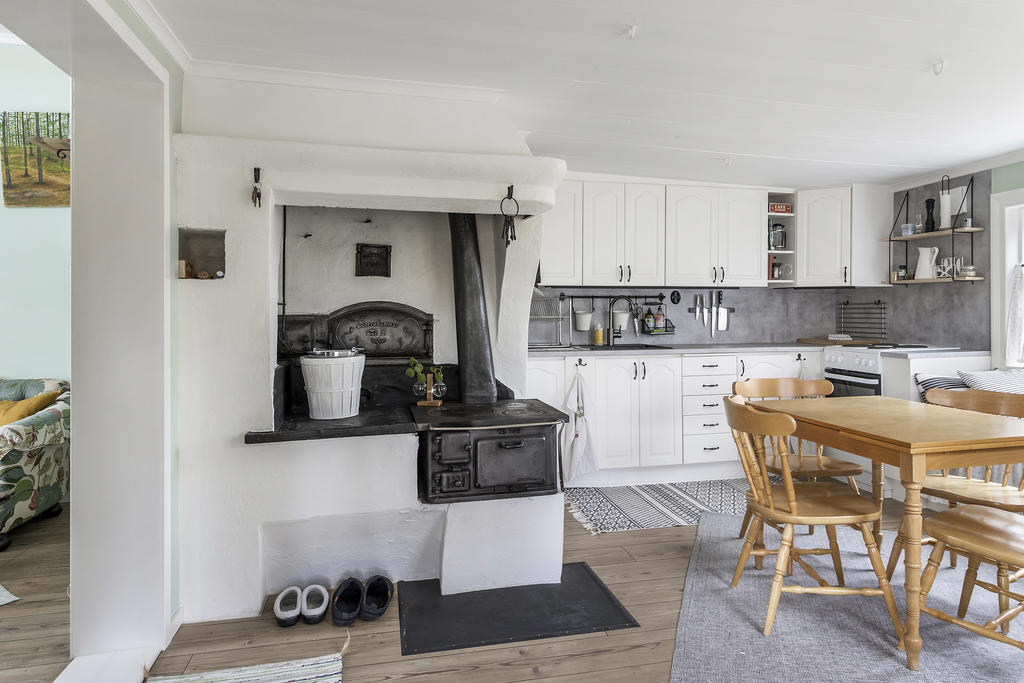 Renoverat kök med matplats