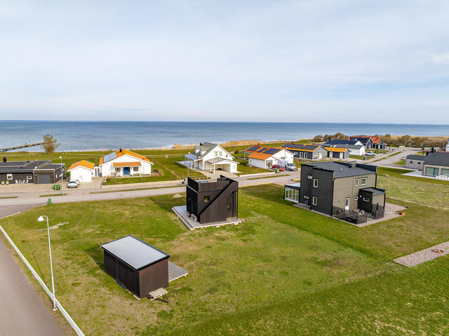 Hörntomt på gatan med möjligheter att utveckla fastigheten ännu mer