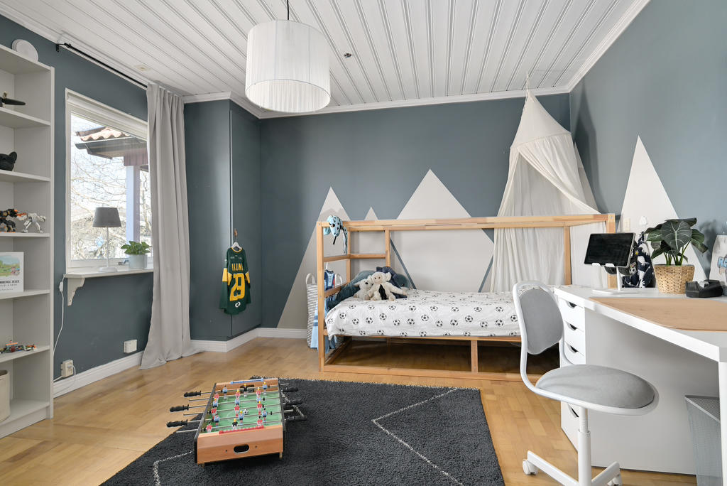 Stort sovrum bottenvåningen