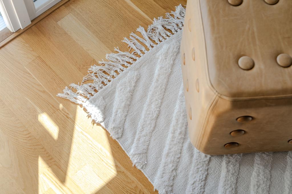 Vacker ekparkett genomgående i bostaden