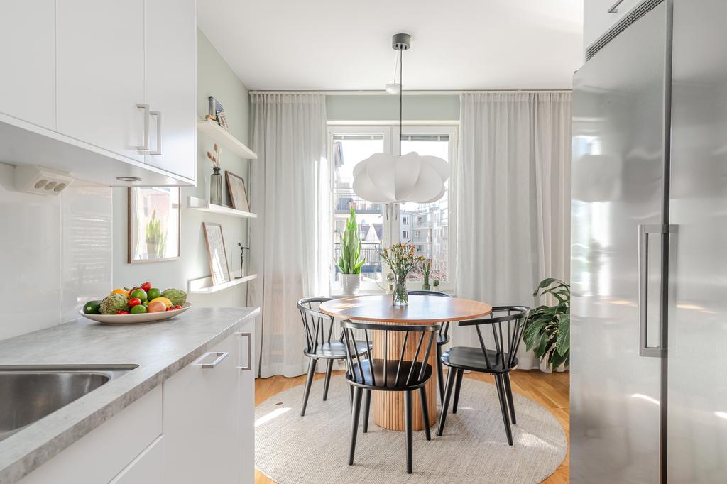 Från kök mot matplats