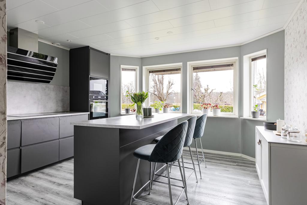 Köksö med möjlighet till sittplats