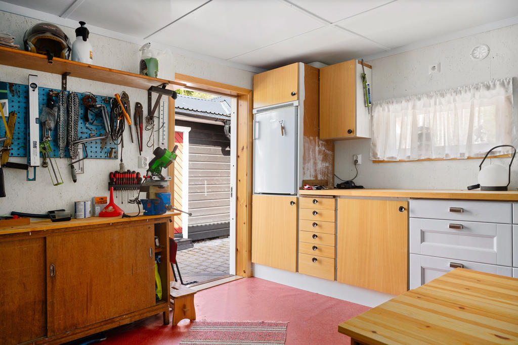 Redskapsbod/garage