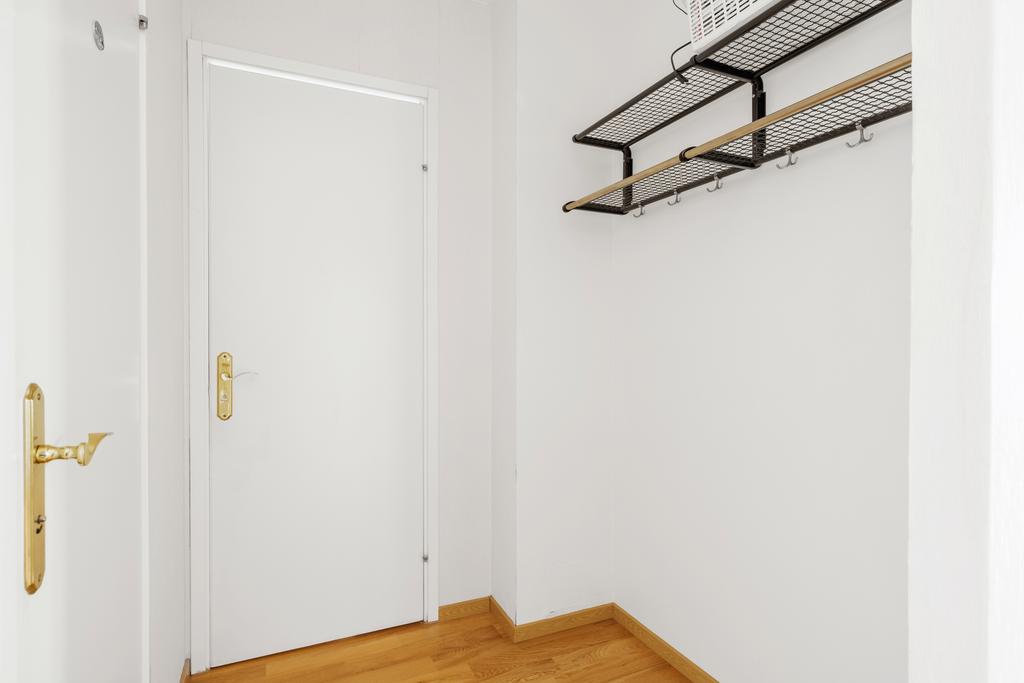 Kapprum intill hallen