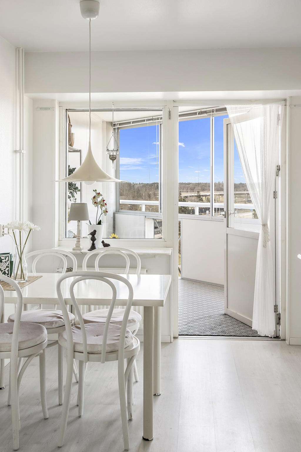 Kök ut till balkong