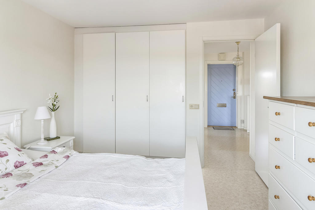 Sovrum med garderober