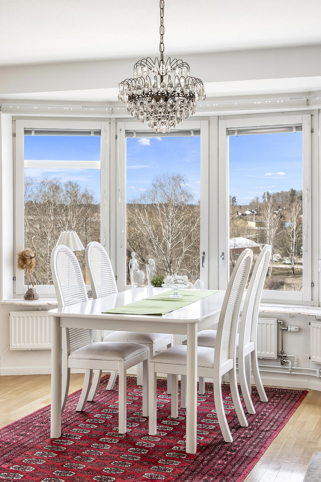 Matplats för gäster i vardagsrum