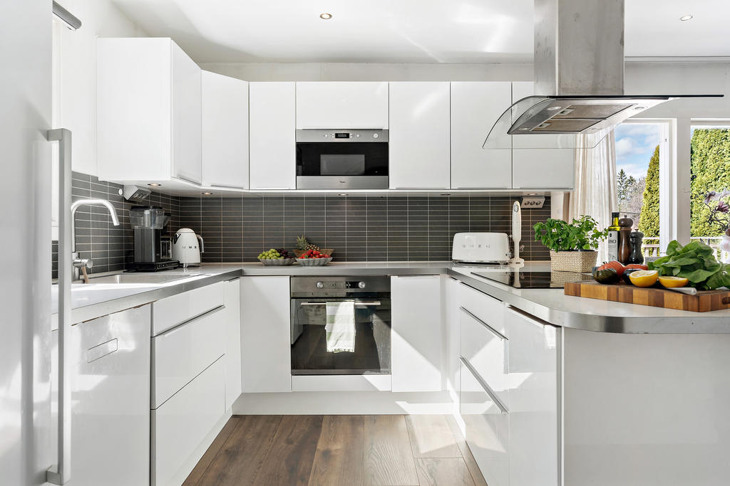 Gott om plats med arbetsyta