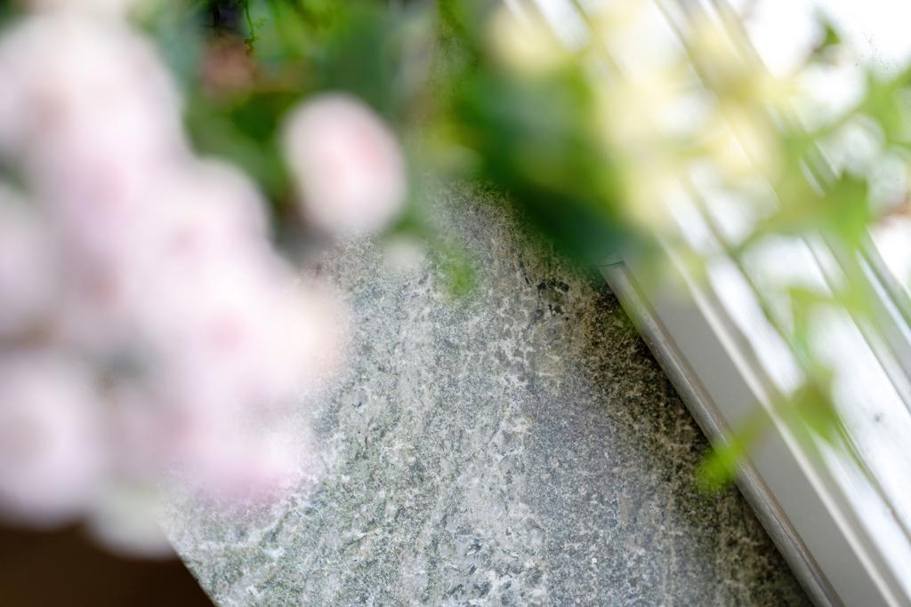Fina fönsterbräden i sten