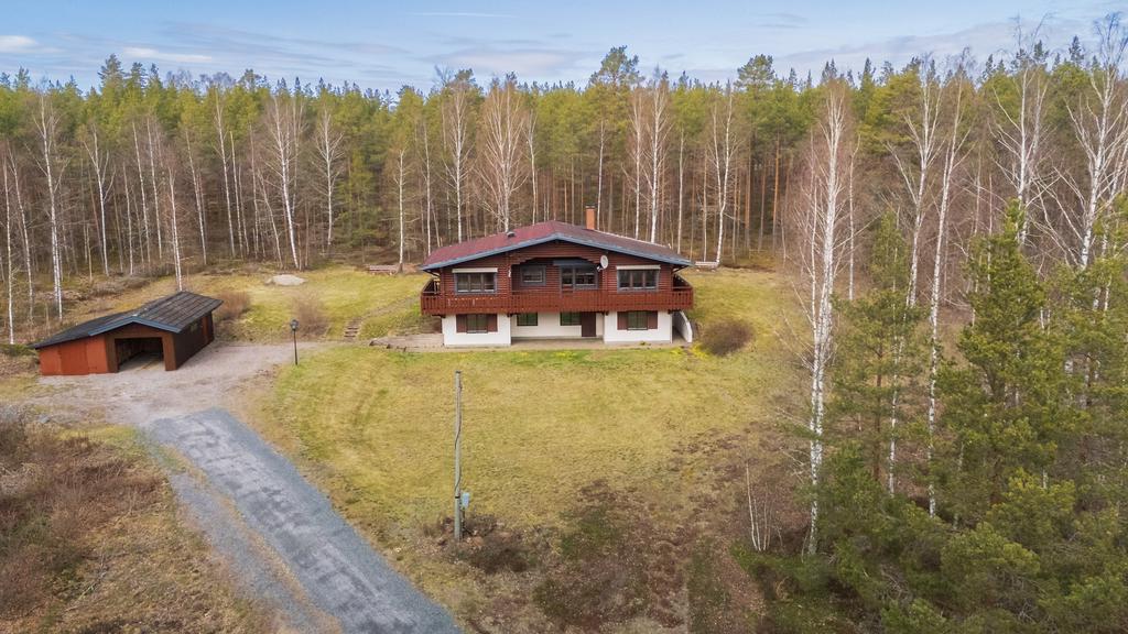 Carport med förråd