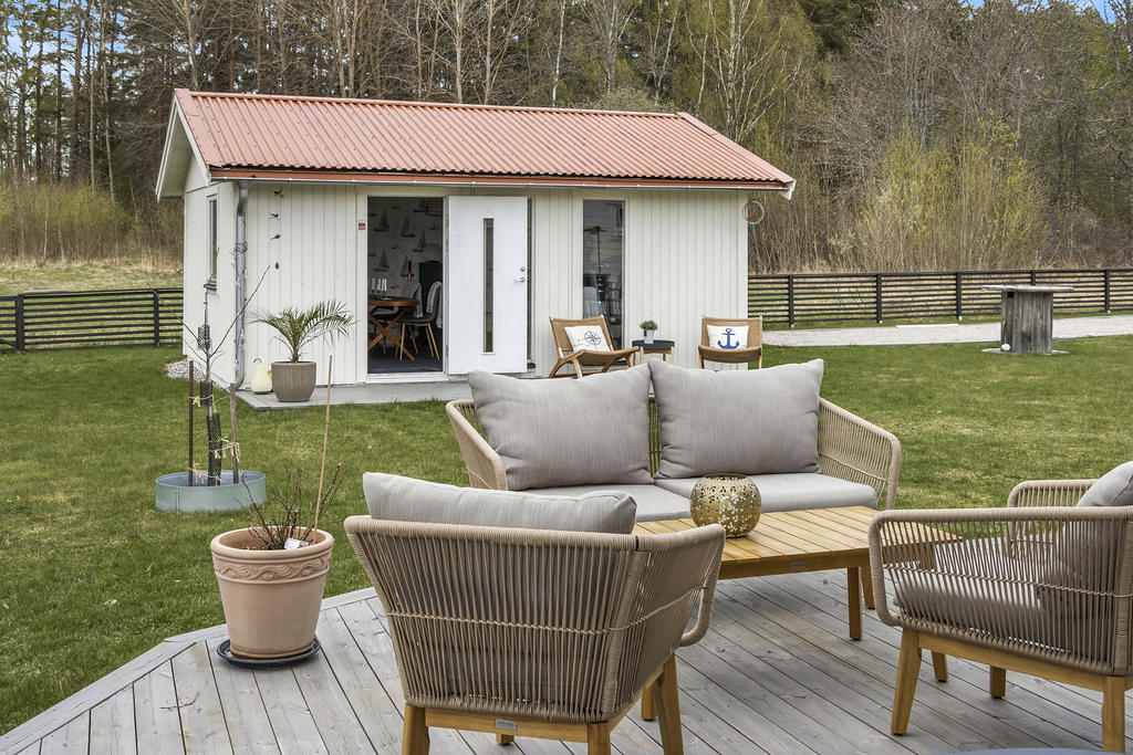 Attefallshus för gäster, kontor eller tonåring