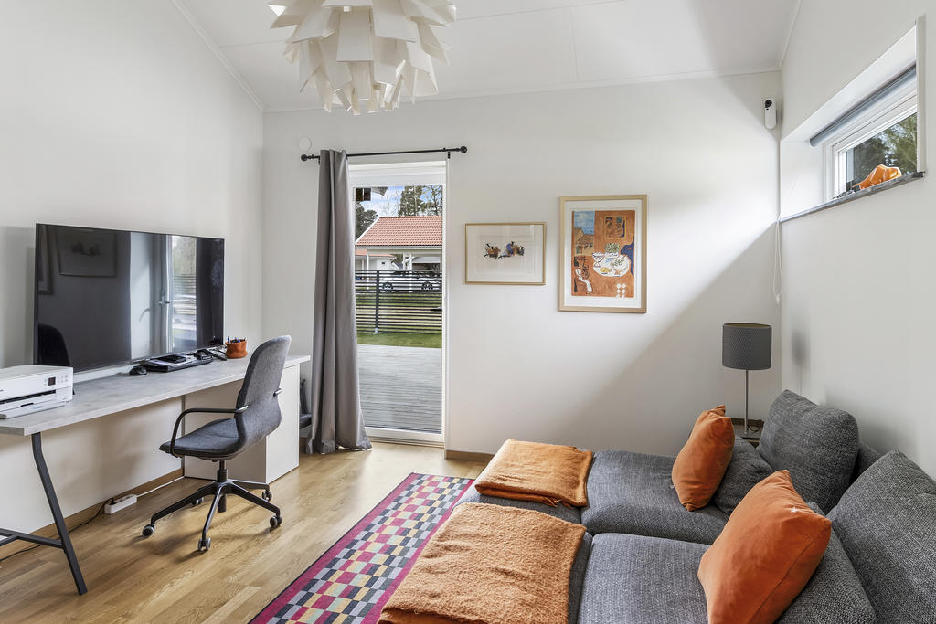 Sovrum 3 med öppet till taknock