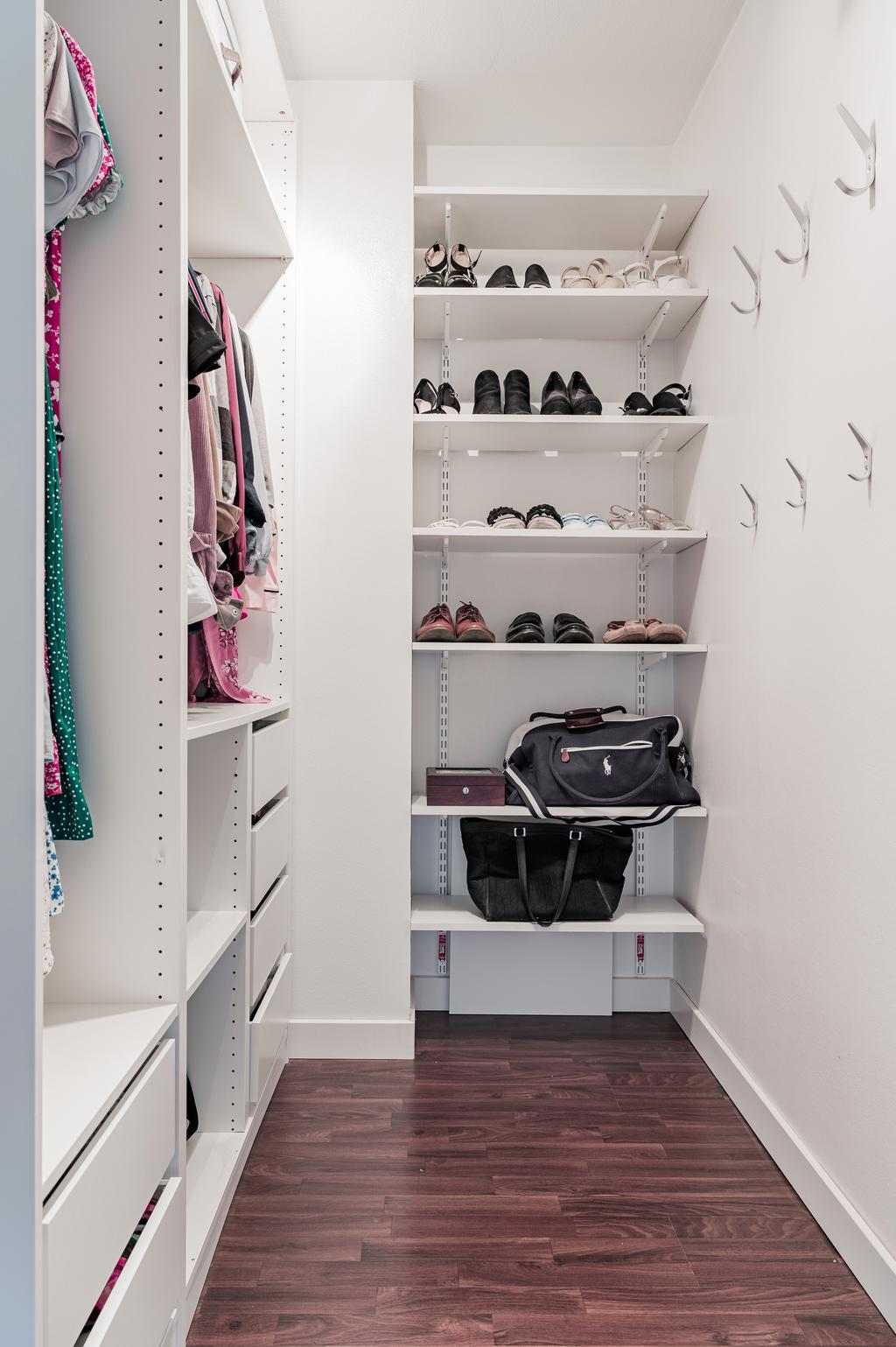 Klädkammare i anslutning till sovrummet