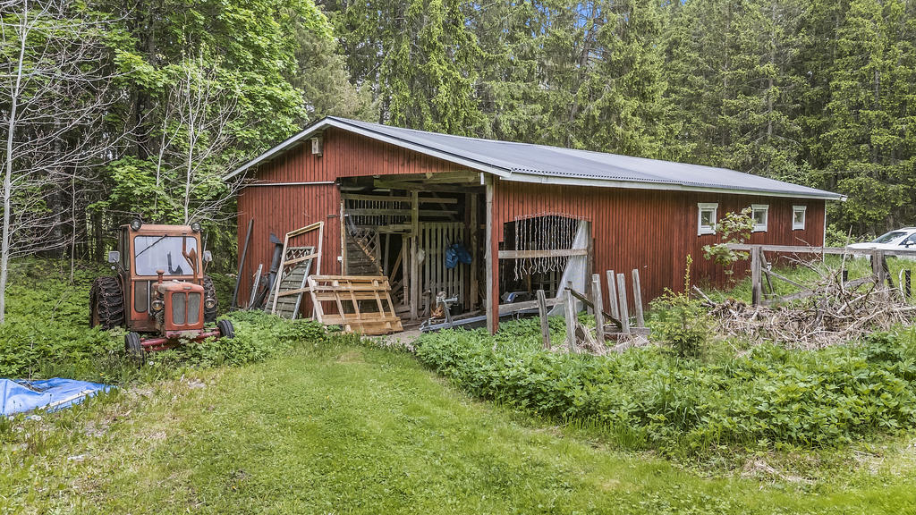 Förvaring på baksida garage