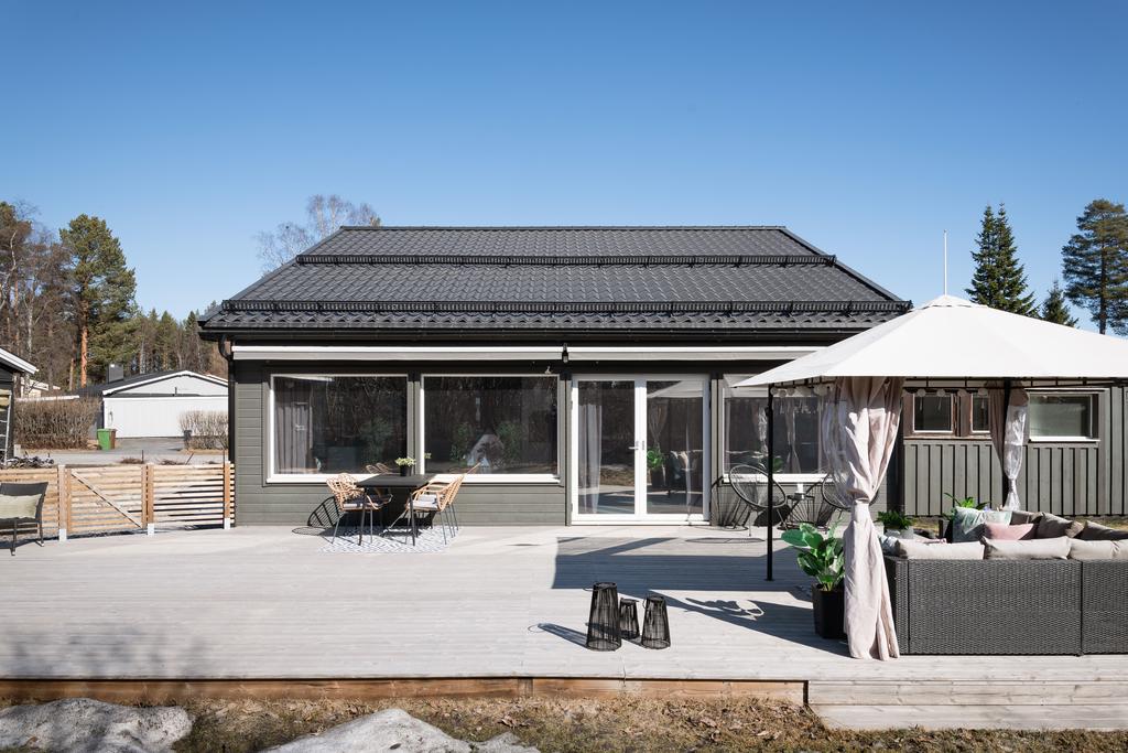 Mycket fin baksida med stor solaltan