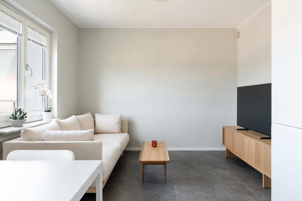 Kök och  vardagsrum i öppen planlösning