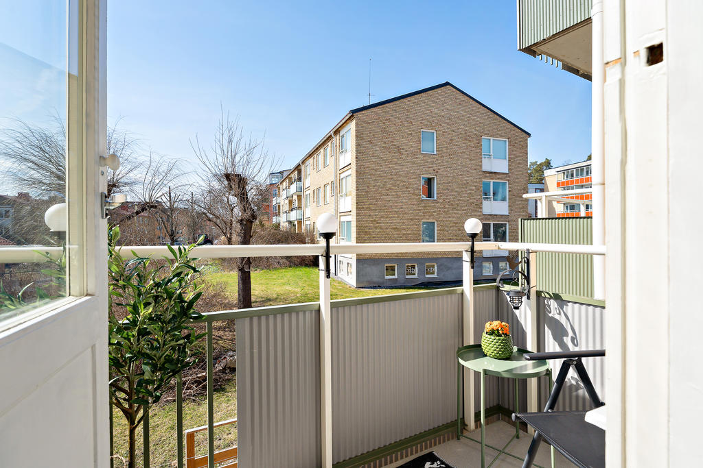 Balkong med soligt västerläge