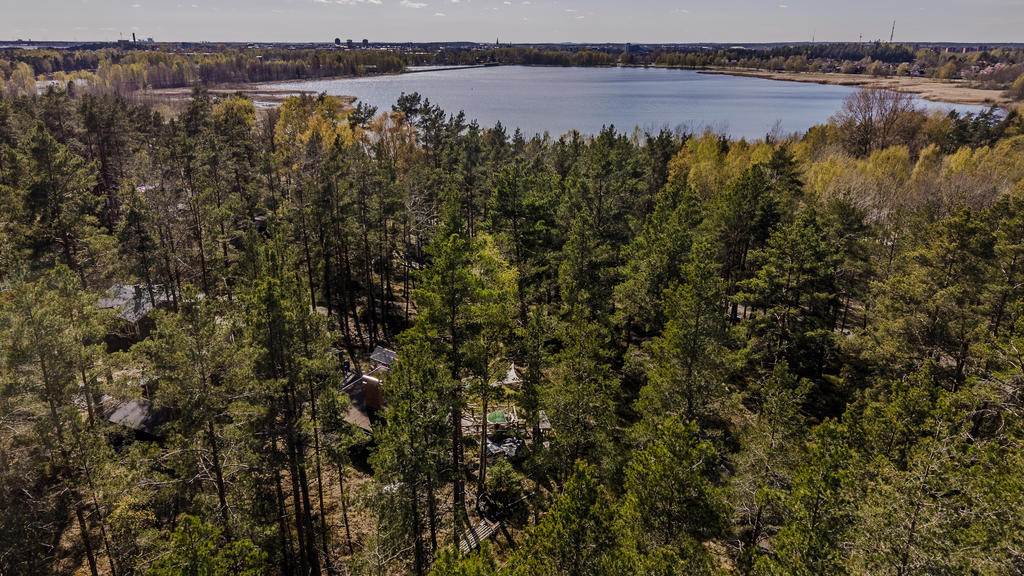 Bild från ovan, här är det nära till vattnet