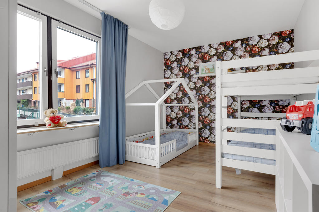 Sovrum rakt fram från hallen