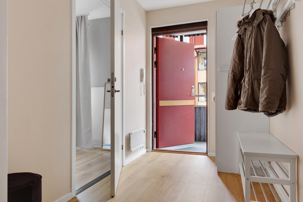 Entréhall och access till sovrum