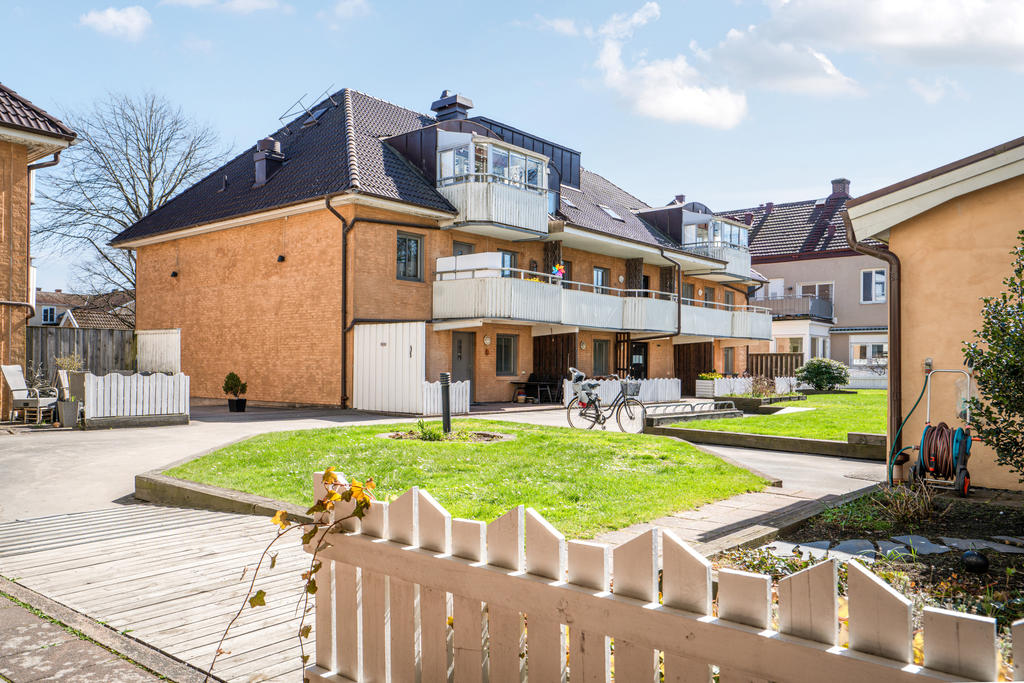 Uteplats med soligt söderläge